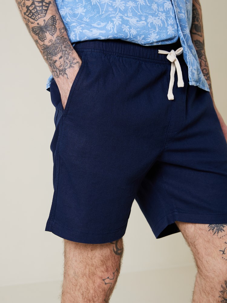 Davies Shorts 7051644670985 8_Davies Shorts EM1.jpg_