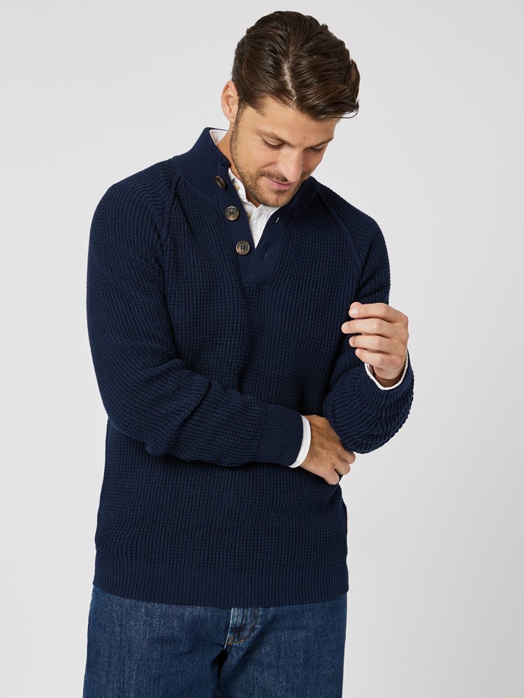 Bud Sweater 7505528_EM1-HENRYCHOICE-W23-Modell-Front_chn=boys_7322_7505528 EM1_Bud Sweater EM1.jpg_Front||Front