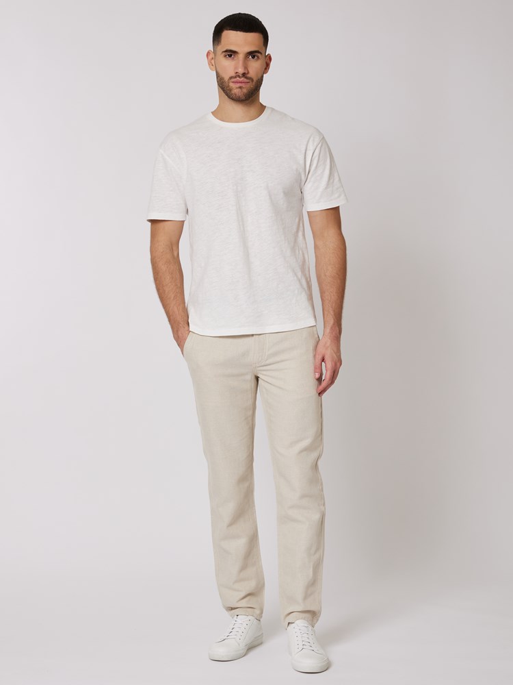 Slim natural chino 7507439_I4H-MRCAPUCHIN-S24-Modell-Front_chn=boys_5783_Slim natural chino I4H 7507439.jpg_Front||Front