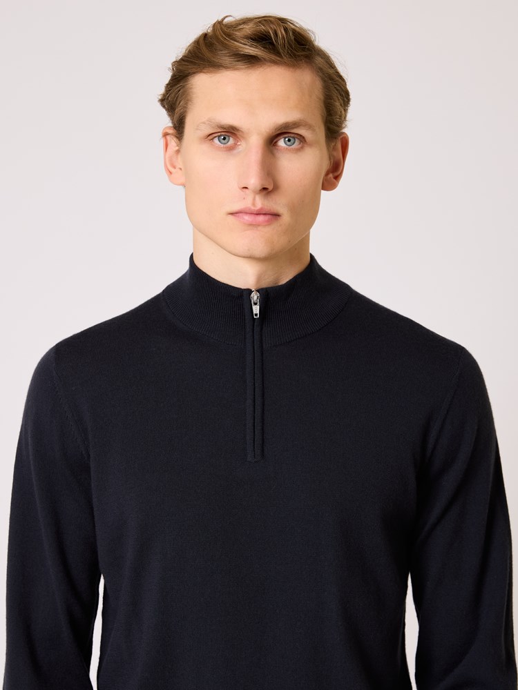 Merino zip neck strikkegenser Merino zip neck navy 5_Merino zip neck strikkegenser C27.jpg_